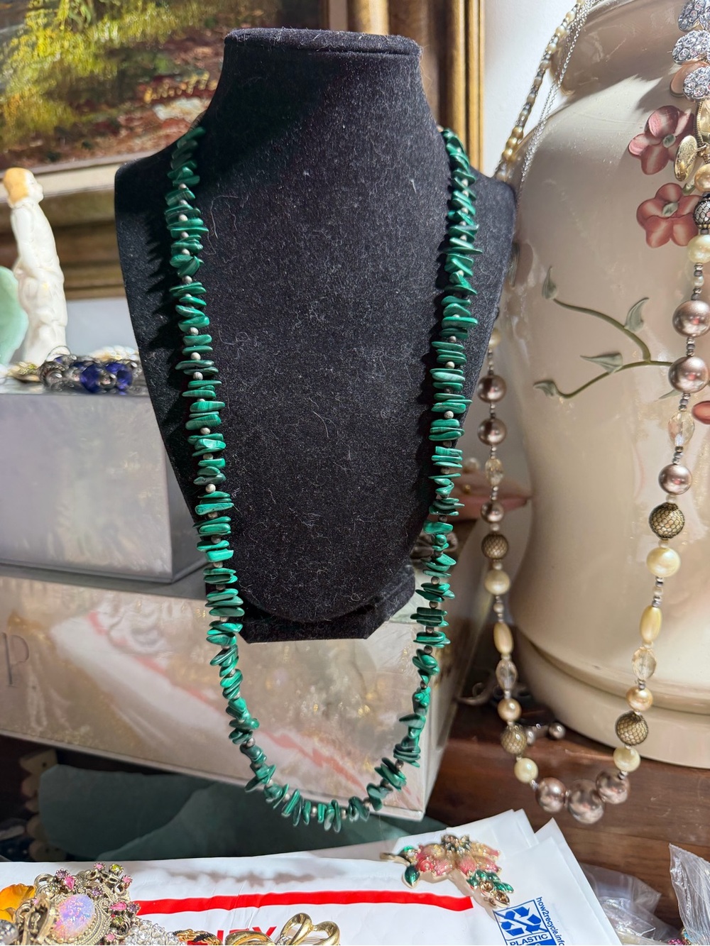 vintage green malachite gemstone chip necklace